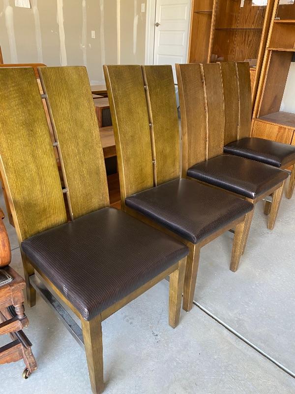 Set of 6 dining room chairs solid wood | EstateSales.org