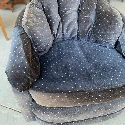 Incredibly comfy velvet  slipper chair 