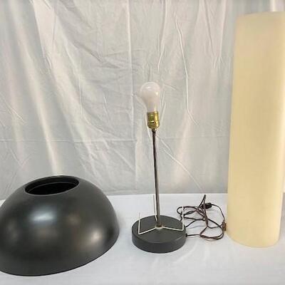 LOT#R7: Mid-Century Mushroom Lamp