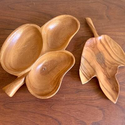 Lot 12 - Vintage Mid Century Modern Wood Dishes / Bowls