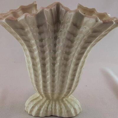 Japan Shell Design Vase