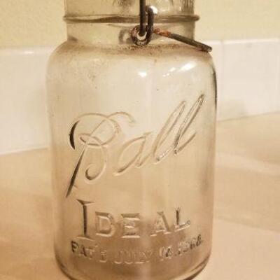 Lot #181: Vintage Group of (7) Colored and Clear Ball & Atlas Can