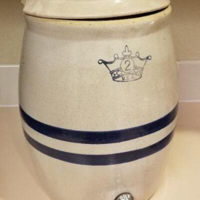 Lot #183: Vintage #2 USA Large Party Pitcher 