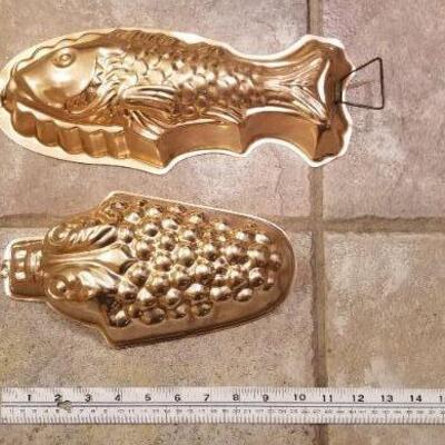 Lot #184: Pair of Vintage Rosy Copper Baking Molds