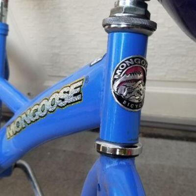 Lot #188: Vintage Girls MONGOOSE Bicycle w/ Helmet 