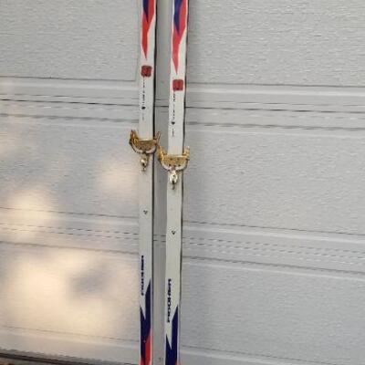 Lot #190: Vintage MADE IN AUSTRIA Fischer Skis