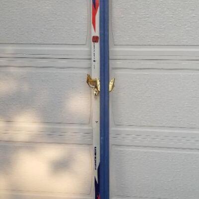 Lot #190: Vintage MADE IN AUSTRIA Fischer Skis