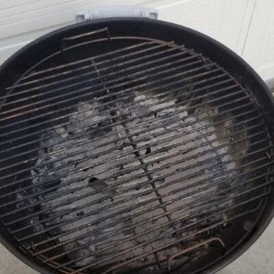 Lot #192: Weber Charcoal Smoker