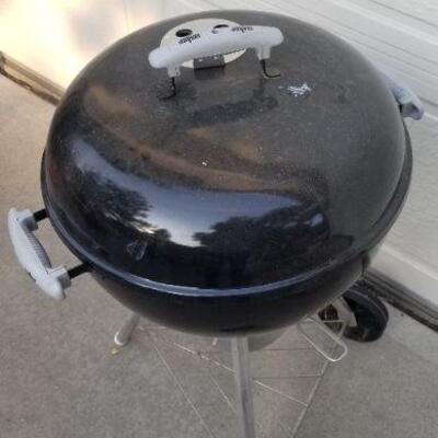 Lot #192: Weber Charcoal Smoker