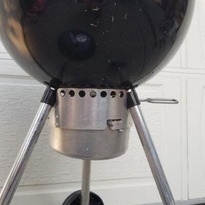 Lot #192: Weber Charcoal Smoker