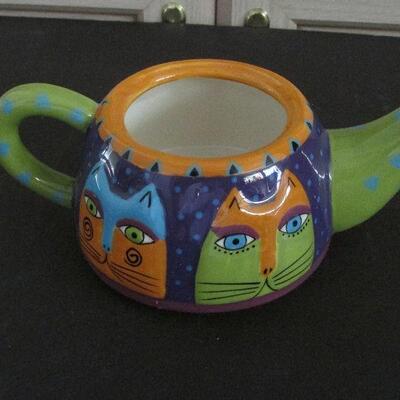 Lot 3- Ganz Cat Teapot