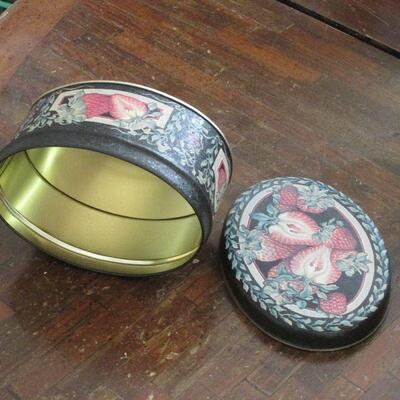 Lot 26- Collection of Fruit Tins