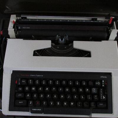 Lot 31- JC Penney Electric Typewriter