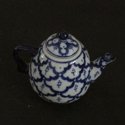 Lot 34- Small Porcelain Chinoiserie Teapot