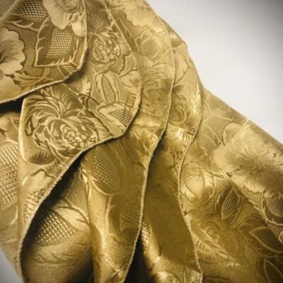 Beautiful Shades of Gold Damask Style Table Covering