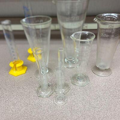 U14: Armstrong Phenix Apothecary Beaker Measure and More