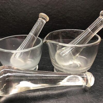 U71: Vintage Glass Mortal Pestels.