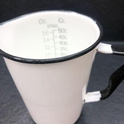 U80: Vintage White Enamel Measuring Cup