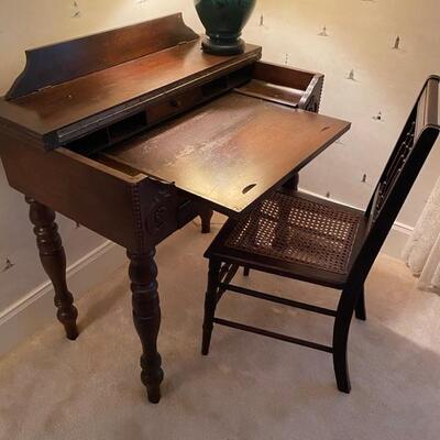 D - 584. Antique Piano Desk