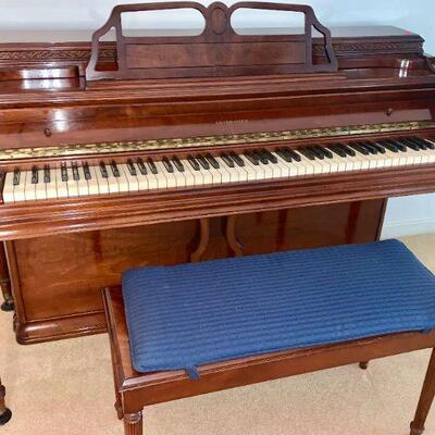 LOT 1  STUDIO CONSOLE GULBRANSON PIANO & BENCH 