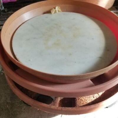 Lot 198: Huge Garden Bundle (Pots, Fertilzer and More)