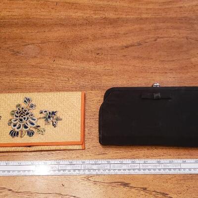 Lot 204: (2) Vintage Purses