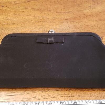 Lot 204: (2) Vintage Purses