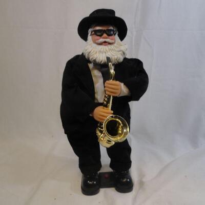 Saxophone Santa