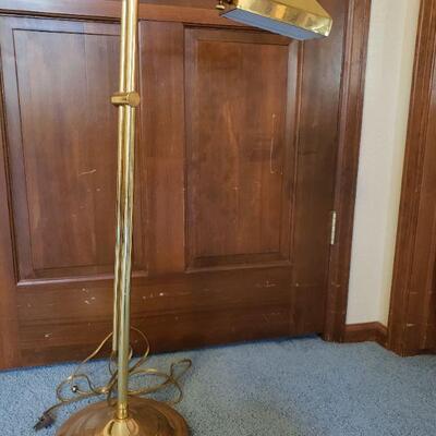 Lot 224: Mid Century Floor Lamp