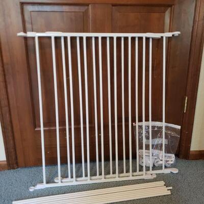 Lot 239: Baby or Pet Gate