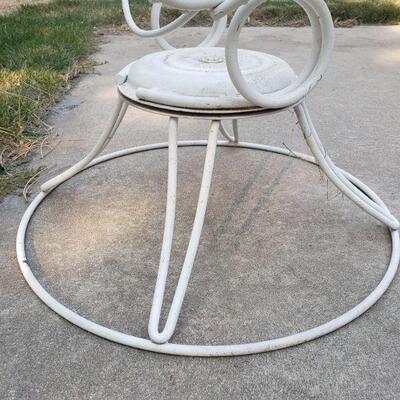 Lot 255: Mid Century Modern Homecrest White Metal Bouncer Swivel Chair #1