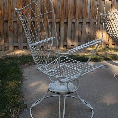 Lot 255: Mid Century Modern Homecrest White Metal Bouncer Swivel Chair #1