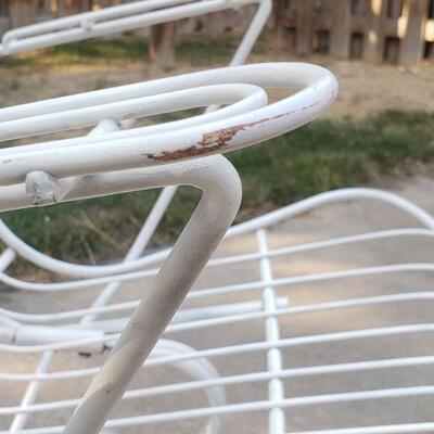 Lot 256: Mid Century Modern Homecrest White Metal Bouncer Swivel Chair #2