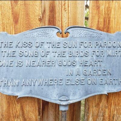Lot 262: METAL Garden Plaque 