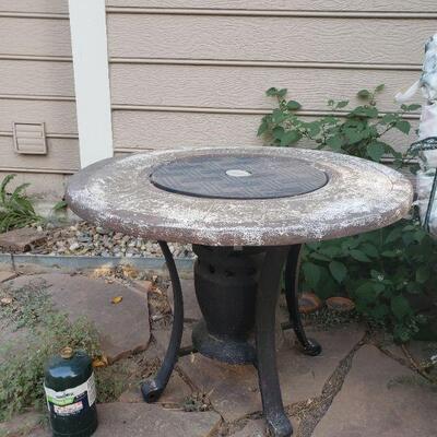 Lot 264: Outdoor Propane Fire Table