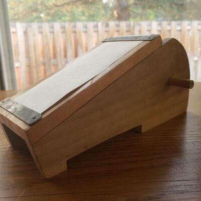 Lot 275: Vintage Rolling Note Pad