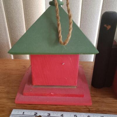 Lot 290: Birdhouse lot