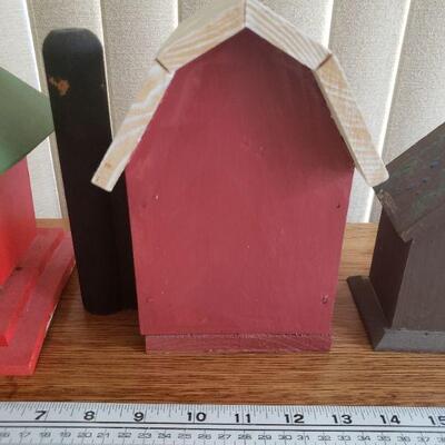 Lot 290: Birdhouse lot
