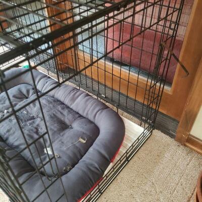 Lot 296: Large Dog Kennel