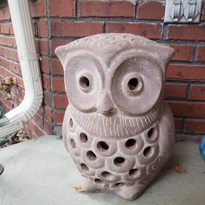 Lot 300: Large Owl Planter or Candleholder 