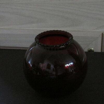 Lot 153- Royal Ruby Anchor Hocking Vase
