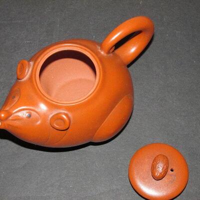 Lot 156- Yixing Mouse Teapot