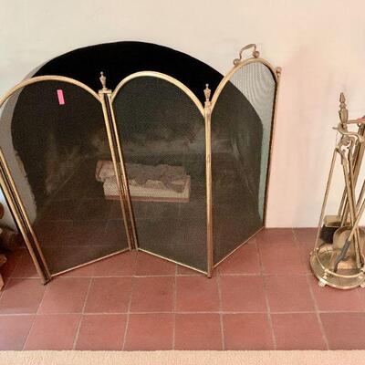 LOT 16 FIREPLACE SCREEN ANDIRONS AND TOOLS 