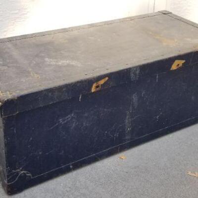Lot #302: Vintage Metal Storage Trunk w/ recessed handles