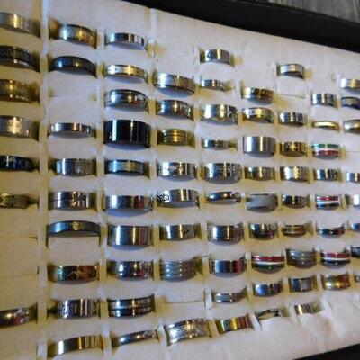 Variety of Rings and Costume Jewelry (90)