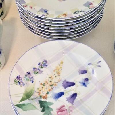 Lot #10  Set of Dinnerware in the 