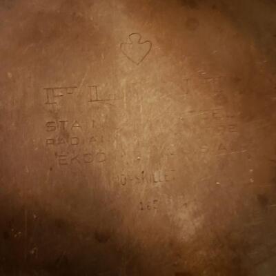 Lot 332: Pots and Pan lot