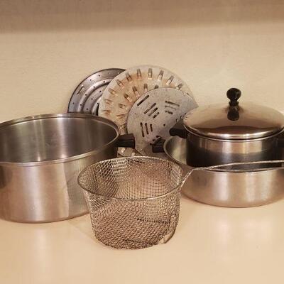 Lot 333: Pots and Pans lot