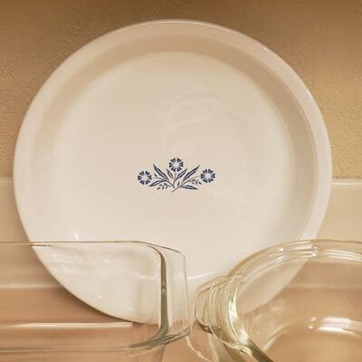 Lot 340: Pyrex and Corning Dish Lot