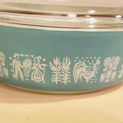 Lot 343: Vintage Blue Pilgrim Pyrex